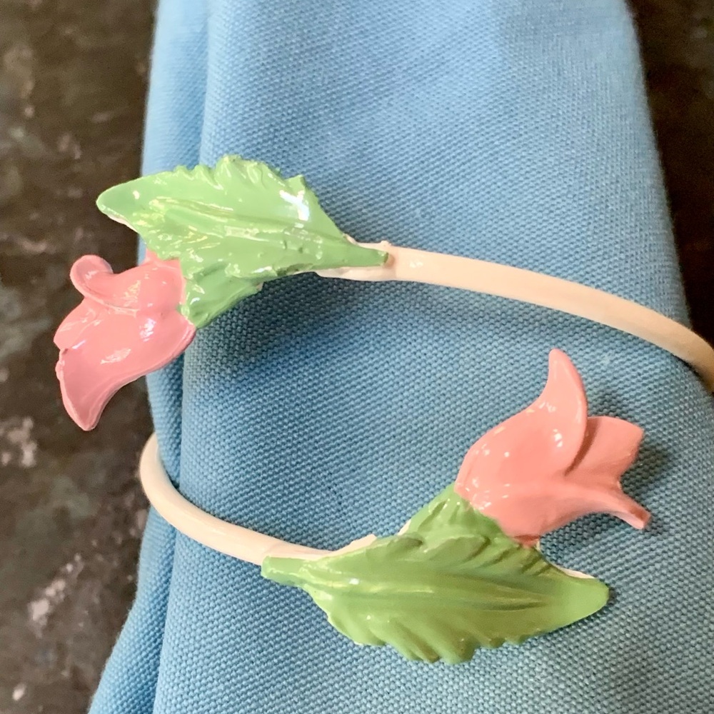 Vintage Flower Metal Napkin Rings